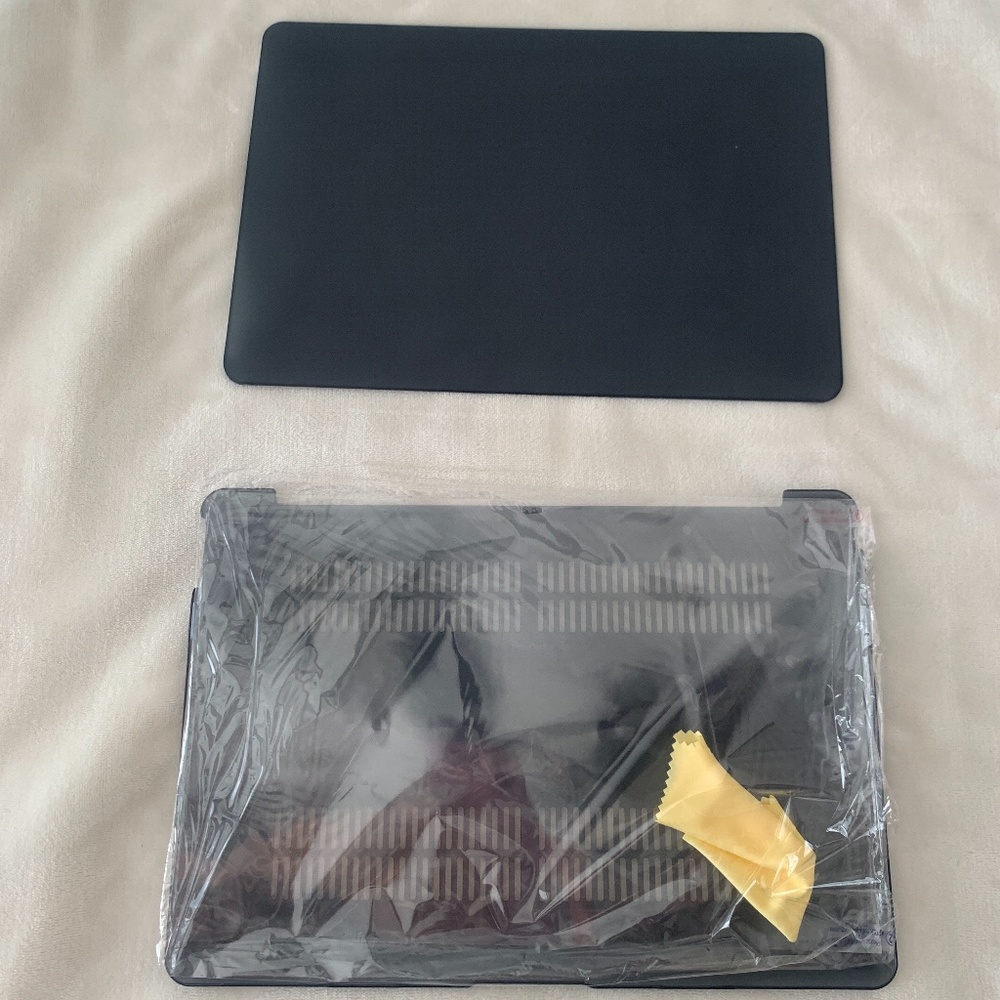 Dark Blue 13" MacBook Air Thunderbolt 3 USB-C Case